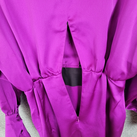 Ellae Lisque Purple Satin Long Sleeve Side Slits Bow Front Dress Women's size L. - Picture 5 of 13